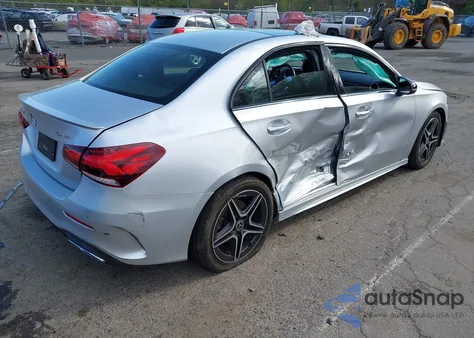 2020 Mercedes-Benz A 220 4Matic из США, поврежденный, VIN W1K3G4FB8LJ234030